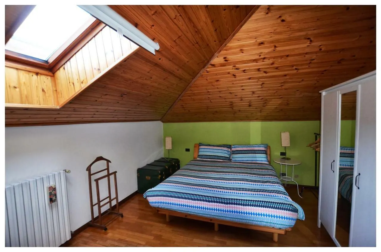 Waobab - We Are One B&B Alzano Lombardo Bed & Breakfast
